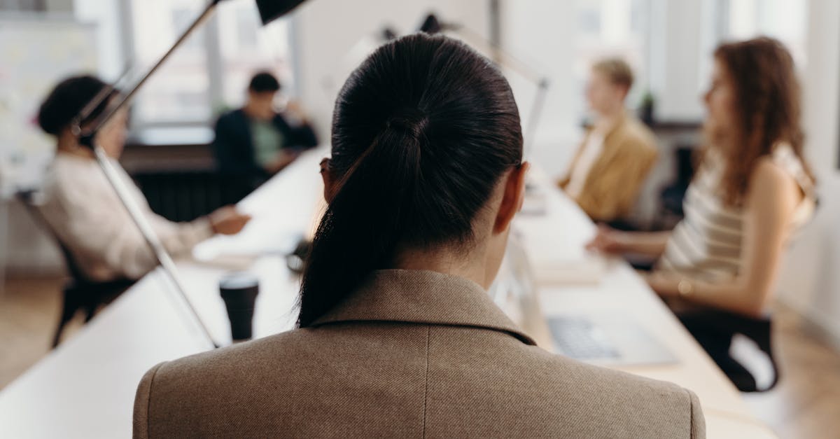 Why choose a corporate learning system over other learning platforms for project management